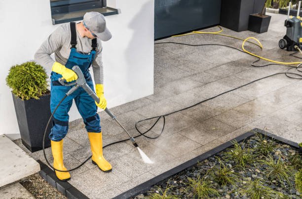 Best Sidewalk Pressure Washing  in Opa Locka, FL